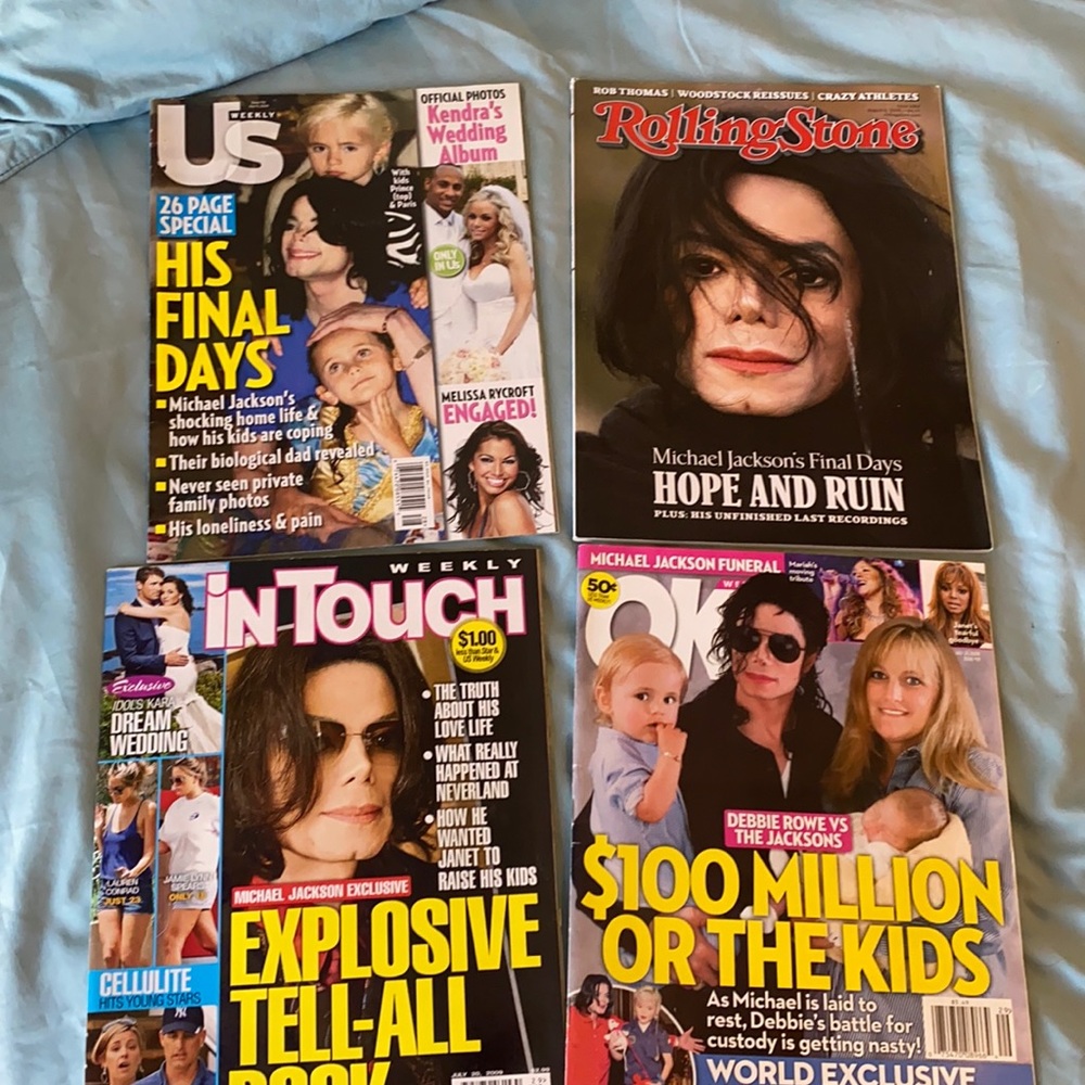 Michael Jackson. Magazine bundle. 2009.